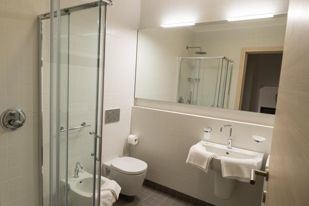 Residenza Luigina Apartment วาเรนนา ห้อง รูปภาพ