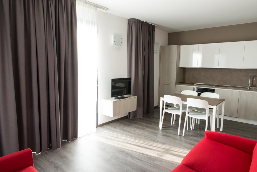 Residenza Luigina Apartment วาเรนนา ห้อง รูปภาพ