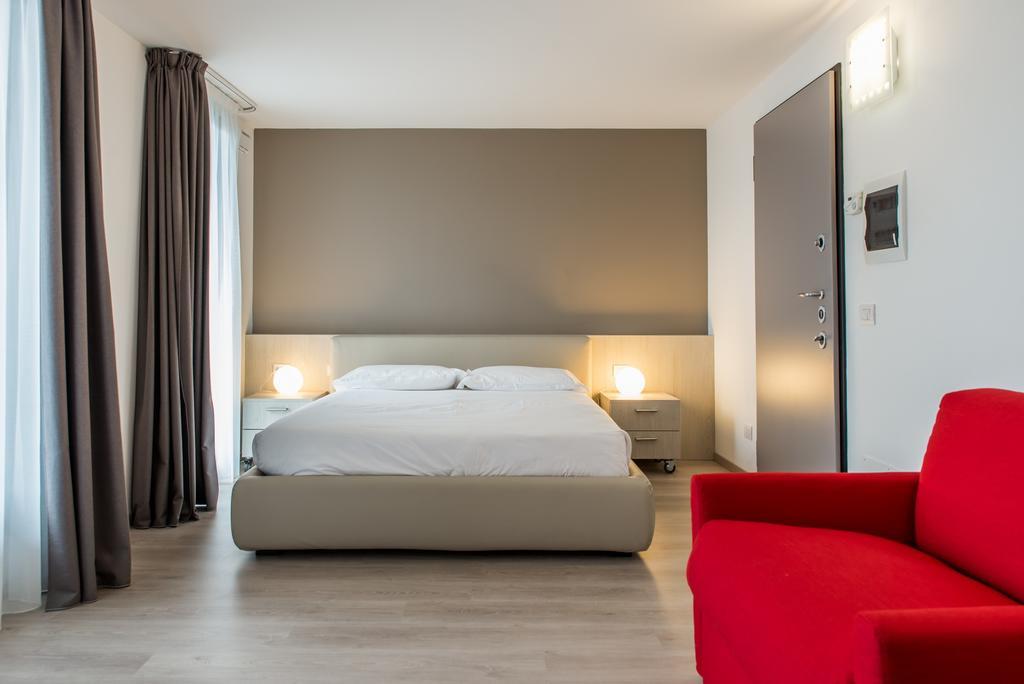 Residenza Luigina Apartment วาเรนนา ห้อง รูปภาพ