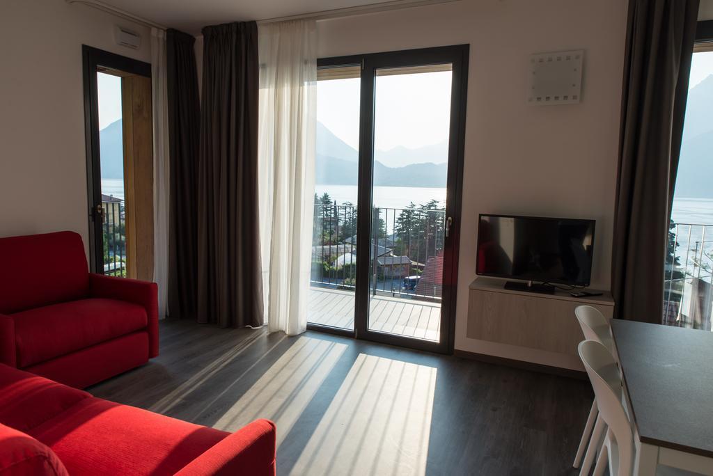Residenza Luigina Apartment วาเรนนา ภายนอก รูปภาพ